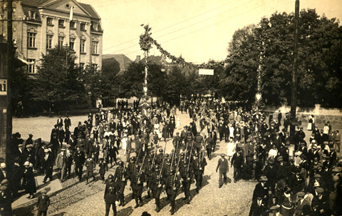 Defilada wojskowa w Witkowie 1920 r.